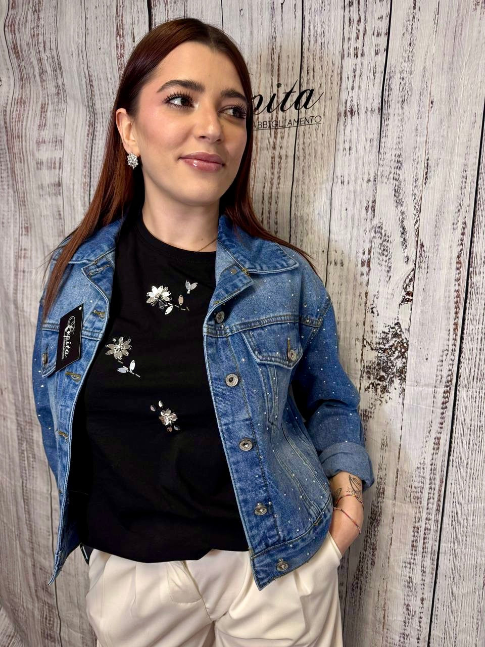 T-SHIRT FIORI STRASS NERA