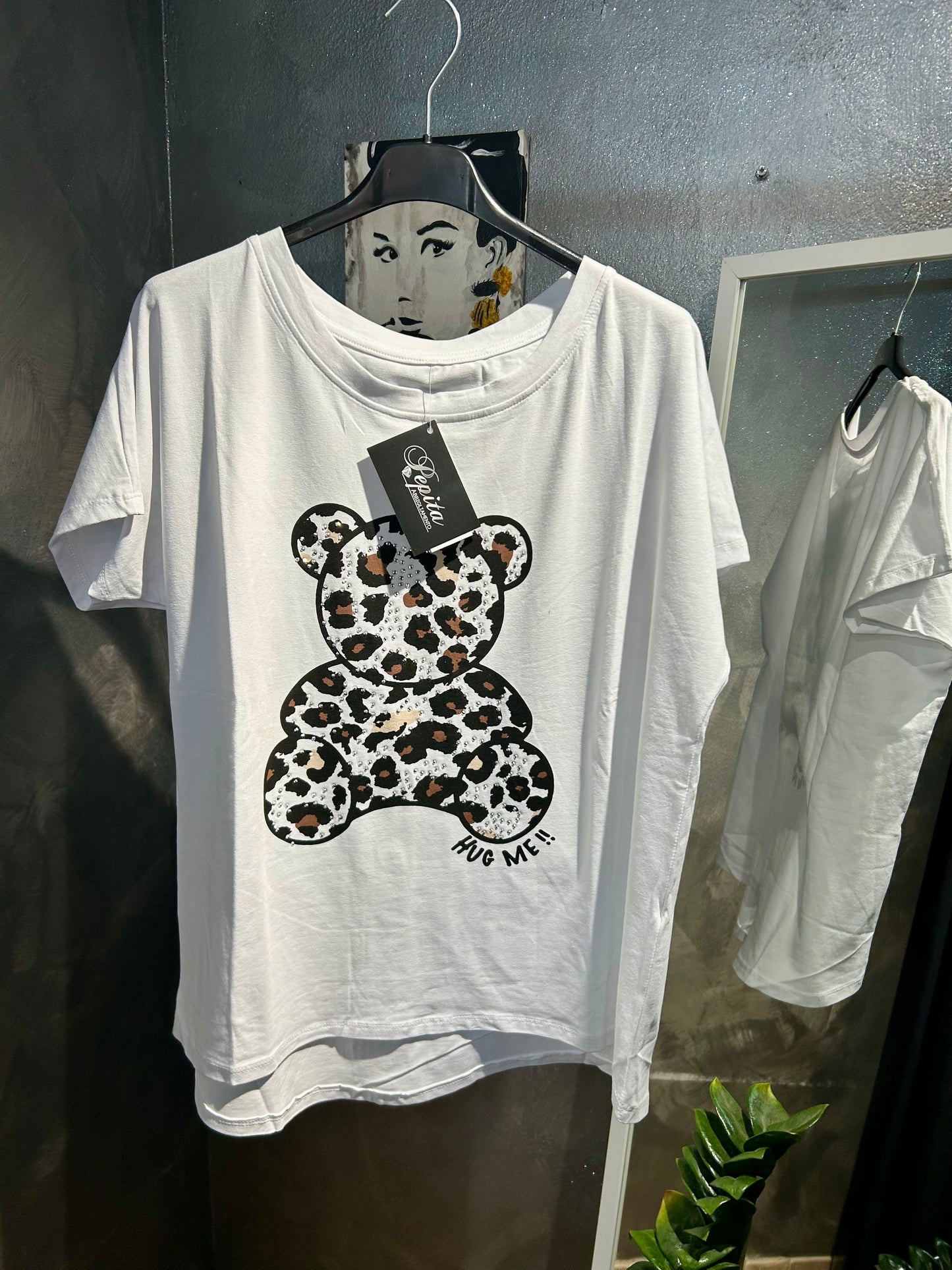 T-SHIRT OVER TEDDY