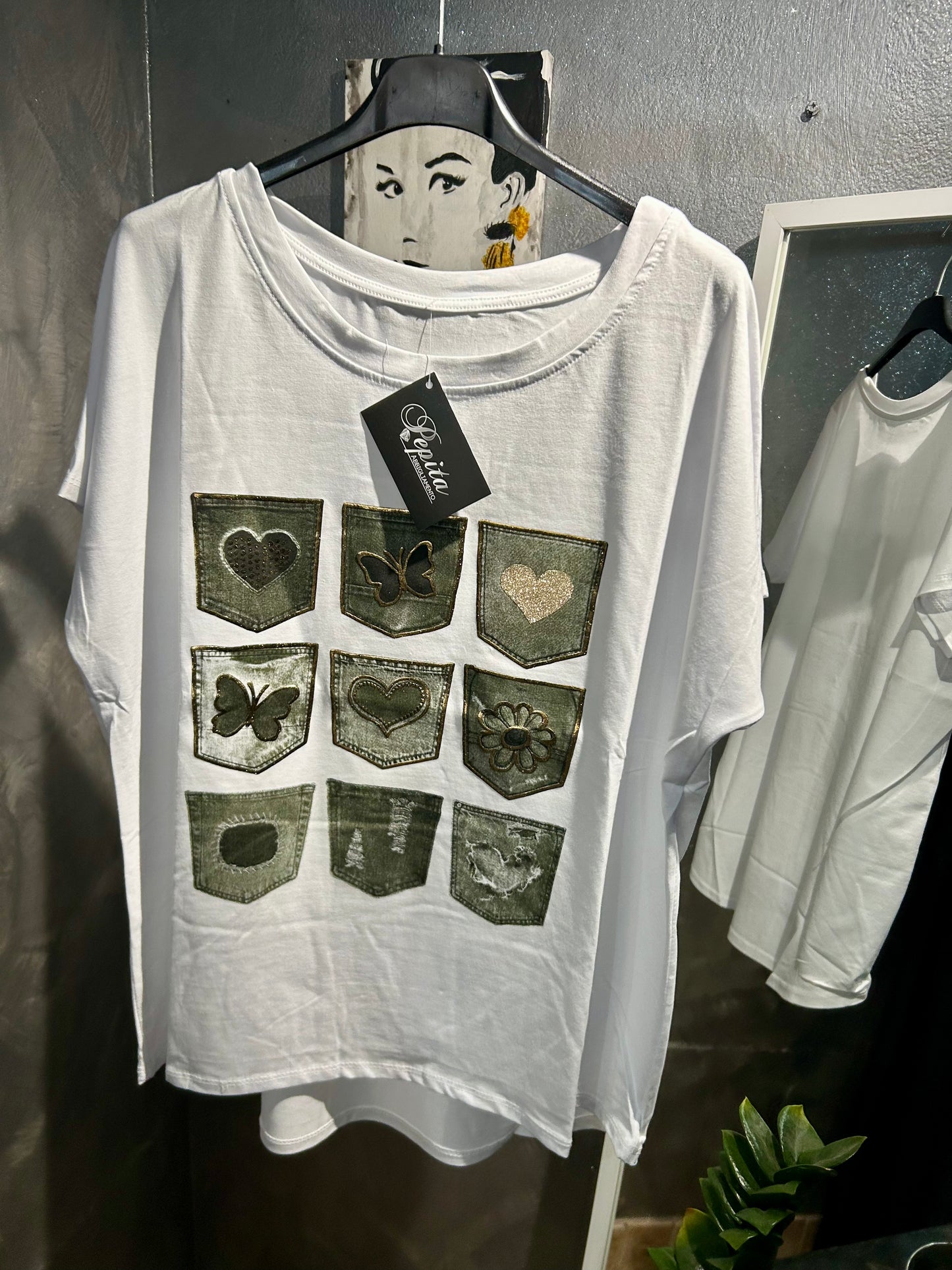 T-SHIRT OVER TASCHE