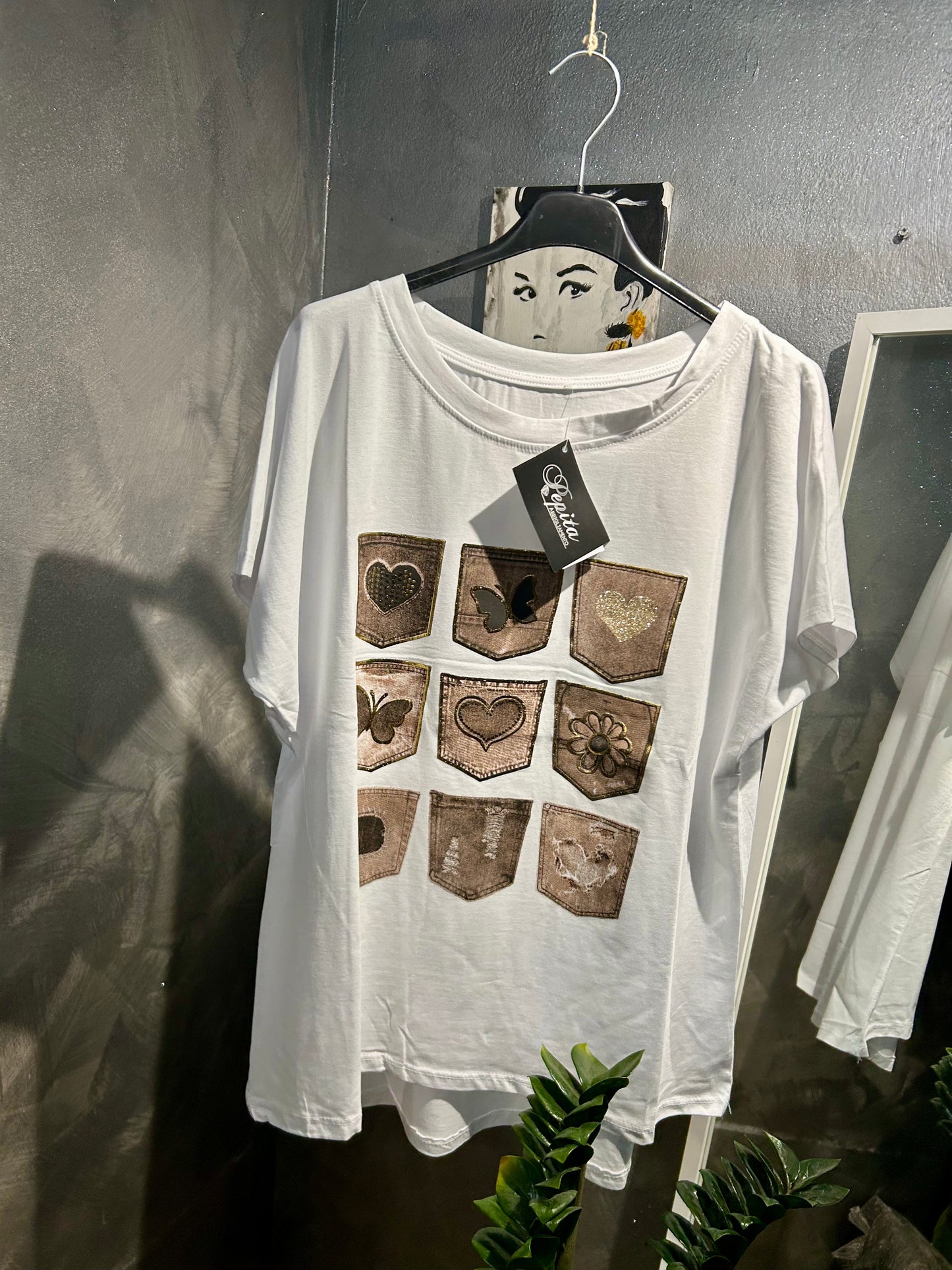 T-SHIRT OVER TASCHE
