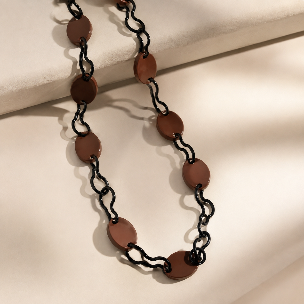 Collana Onde Marrone
